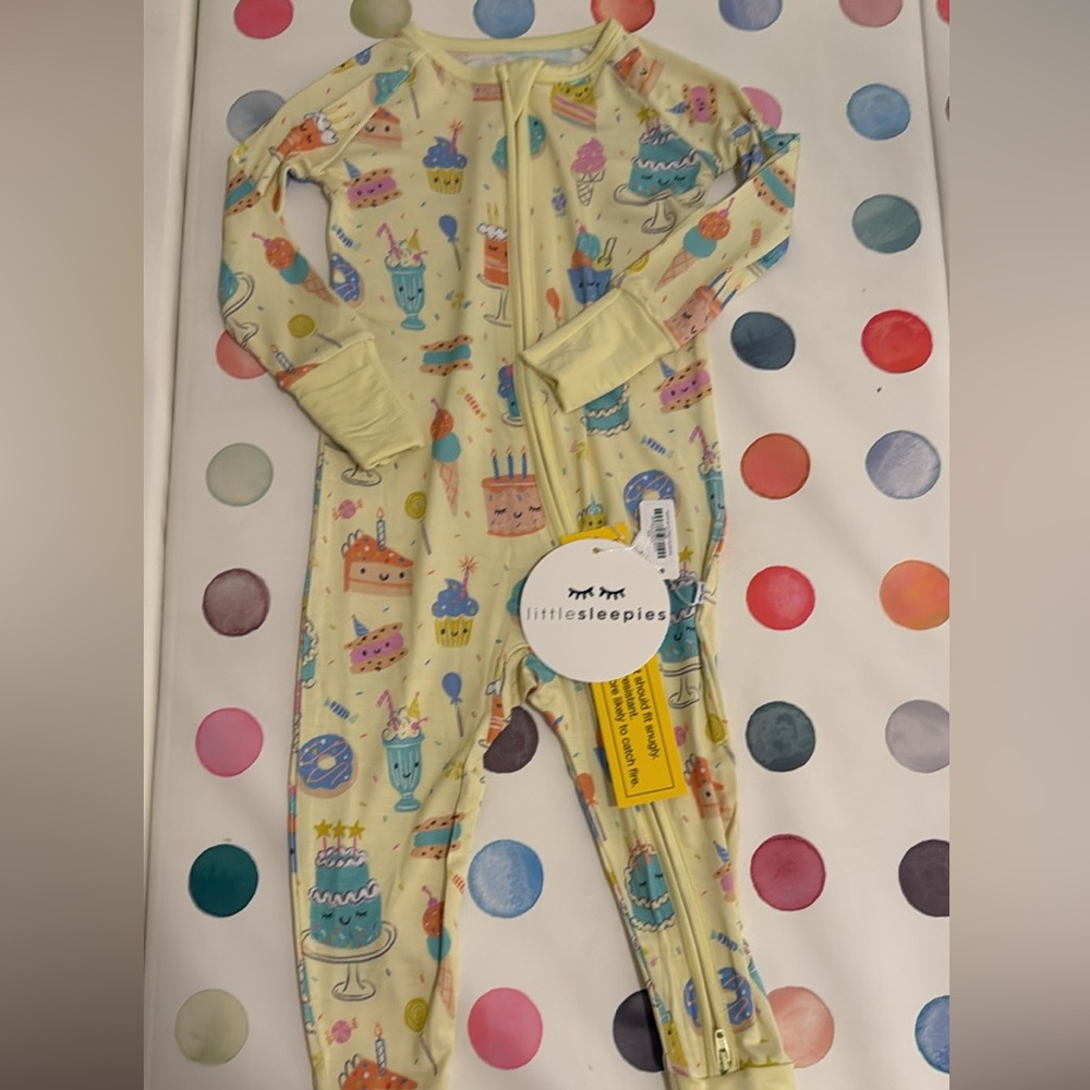 BNWT Little Sleepies